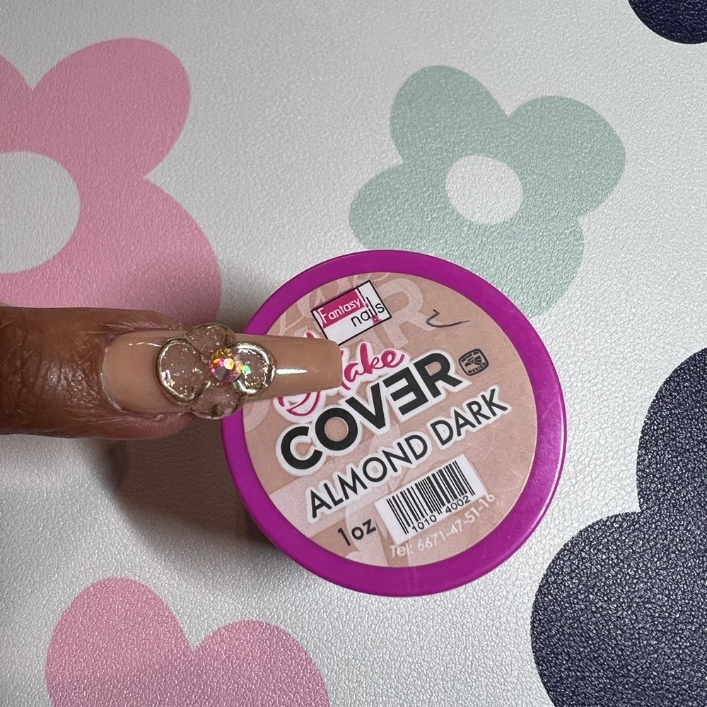 Cover color Almond  dark